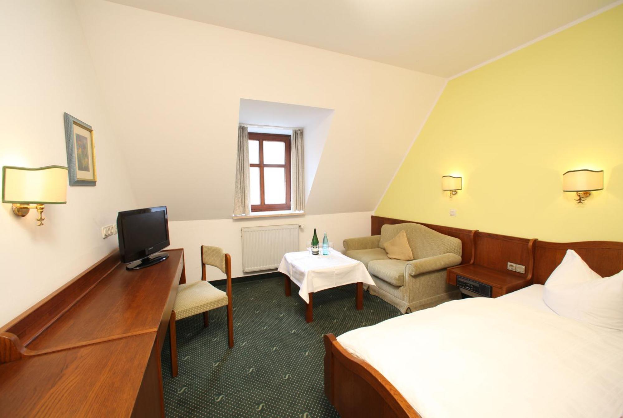 Gasthof Zum Bayerischen Greding Extérieur photo